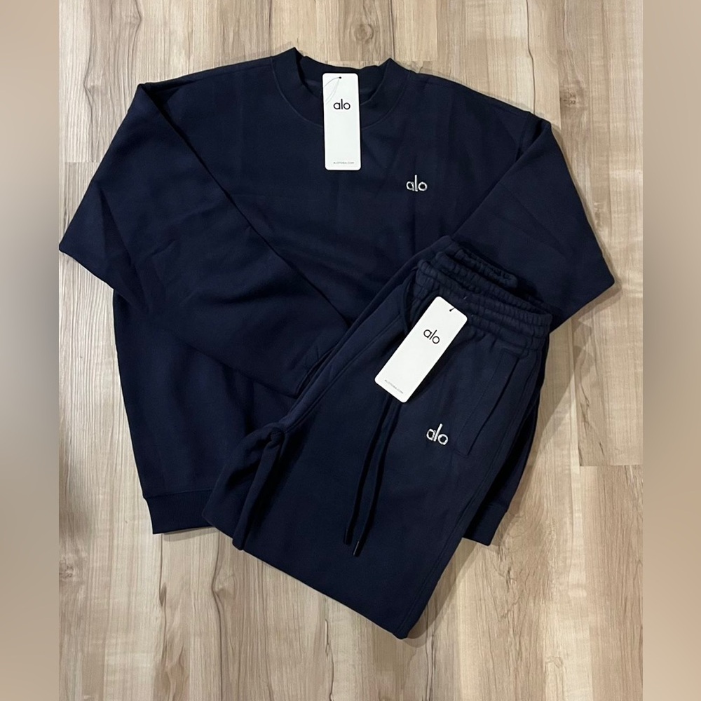 Alo Blue Sweatshirt and Joggers Set